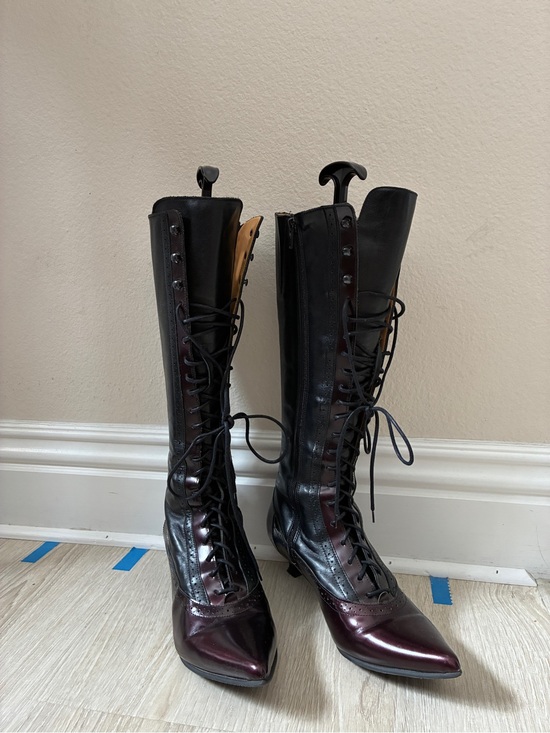 John Fluevog Shoes - FLUEVOG- Half Truth Sherry, Black and purple Leather Lace-Up tall boots, size 9